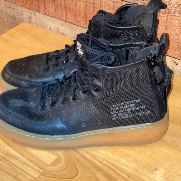 🔥 SOLD🔥♥️Host Pick♥️Nike SF Air Force 1 High sneakers - Picture 3 of 12